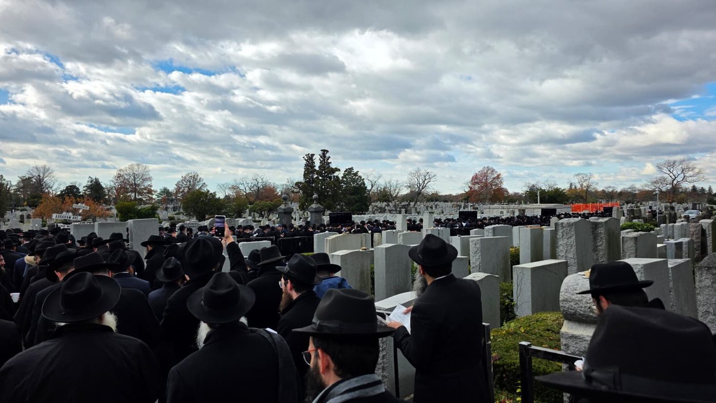 Thousands of Chabad emissaries gathered at the Ohel